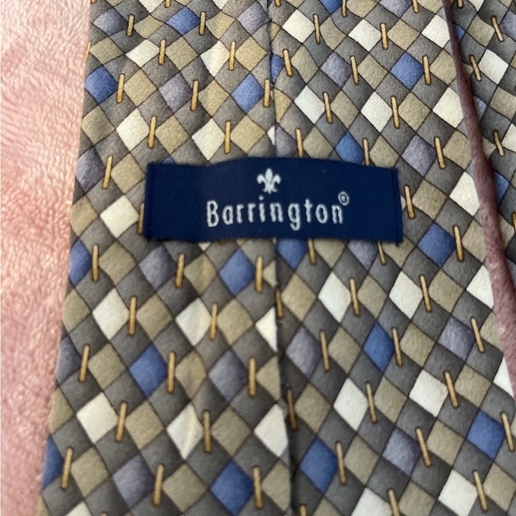 Sophisticated Geometric Pattern Tie - Picture 6 of 8